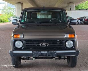 Lada Niva Gebrauchtwagen
