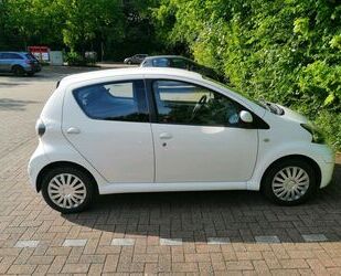 VW Aygo (X) 
