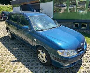 Nissan Almera 
