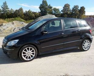 Mercedes-Benz B 180 Gebrauchtwagen