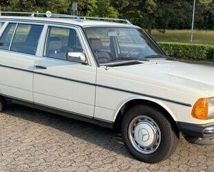 Mercedes-Benz 240 Gebrauchtwagen