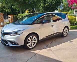 Renault Grand Scenic Gebrauchtwagen
