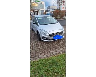 Ford S-Max Gebrauchtwagen