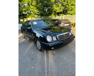Mercedes-Benz E 240 Gebrauchtwagen