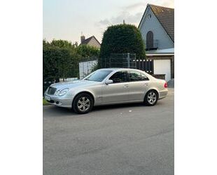 Mercedes-Benz 200 