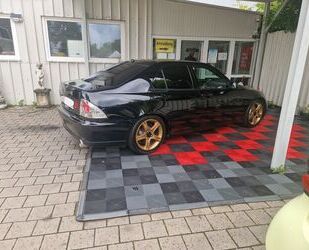 Skoda IS 200 