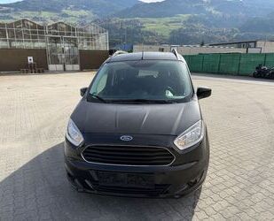 Ford Tourneo Courier Gebrauchtwagen
