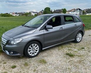 Mercedes-Benz B 180 Gebrauchtwagen