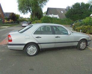 Mercedes-Benz C 180 Gebrauchtwagen