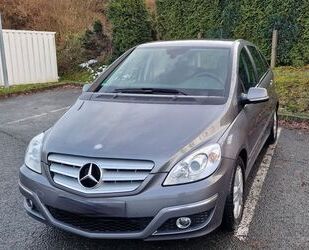 Mercedes-Benz B 180 Gebrauchtwagen
