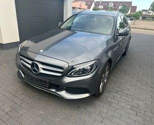 Mercedes-Benz 220 Gebrauchtwagen