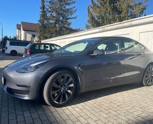 Tesla Model 3 Gebrauchtwagen