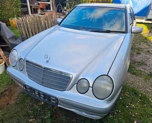 Mercedes-Benz E 220 Gebrauchtwagen