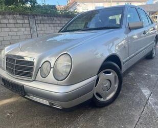 Mercedes-Benz E 200 Gebrauchtwagen
