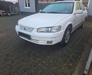 Toyota Camry Gebrauchtwagen