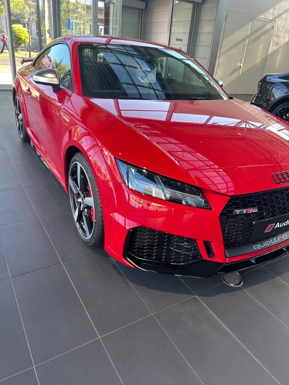 TT RS