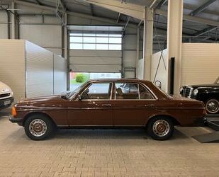 Mercedes-Benz 200 Gebrauchtwagen