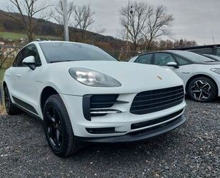Nissan Macan 
