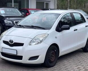 VW Yaris 