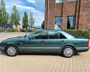 Mercedes-Benz E 230 Gebrauchtwagen
