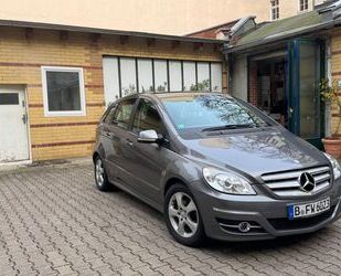 Mercedes-Benz B 180 Gebrauchtwagen