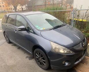 Mitsubishi Grandis 