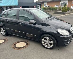 Mercedes-Benz B 180 Gebrauchtwagen