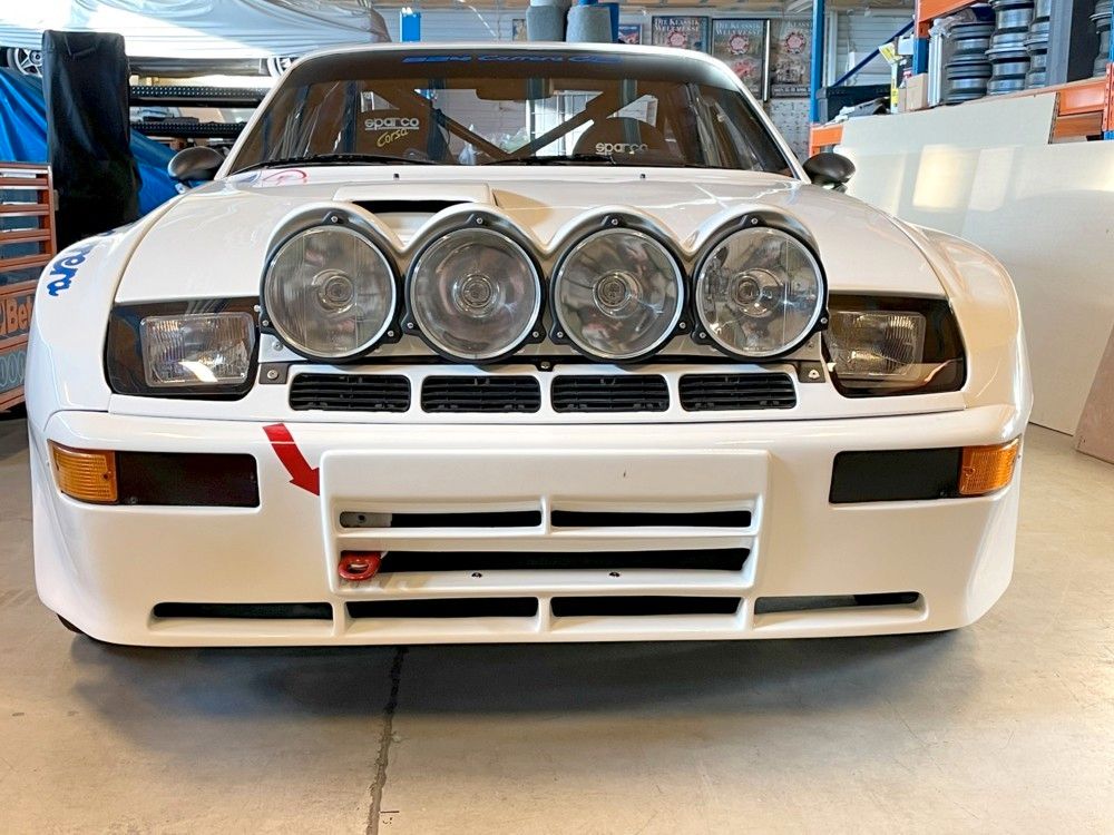 924