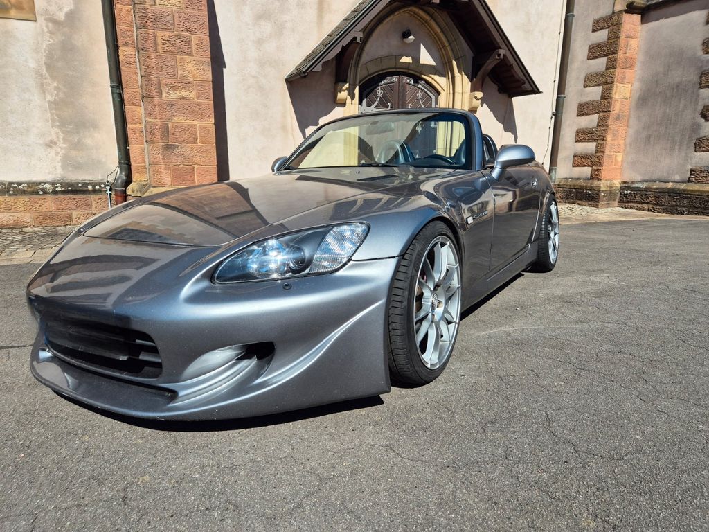 S2000