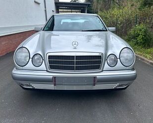 Mercedes-Benz E 290 Gebrauchtwagen