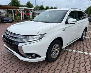 Mitsubishi Plug-in Hybrid Outlander Gebrauchtwagen