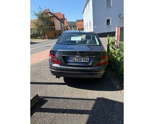 Mercedes-Benz 220 Gebrauchtwagen