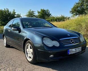 Mercedes-Benz 220 Gebrauchtwagen