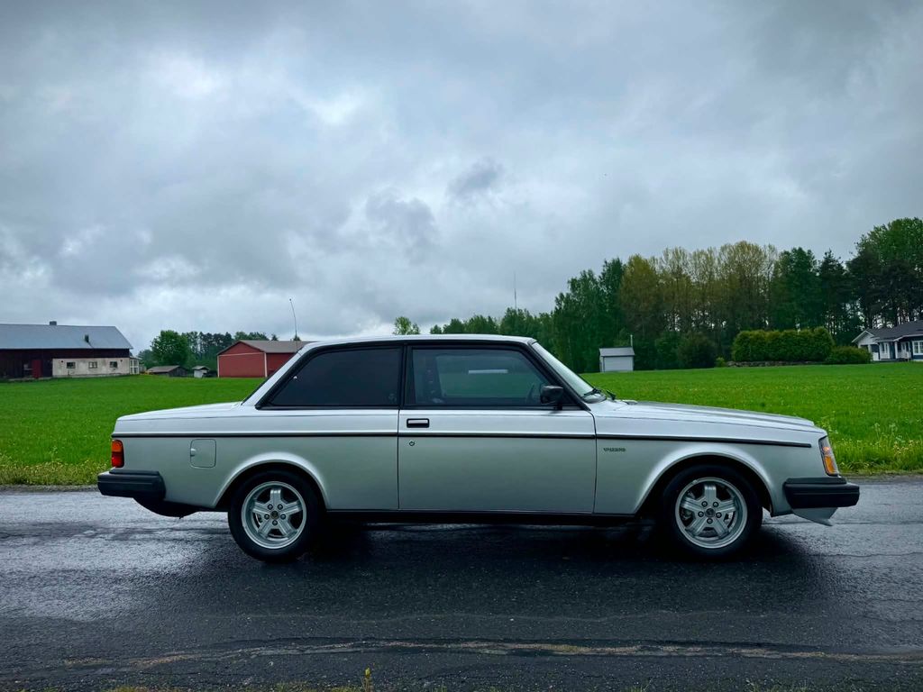 240