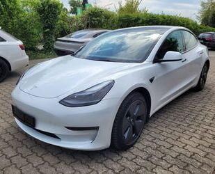 Tesla Model 3 Gebrauchtwagen