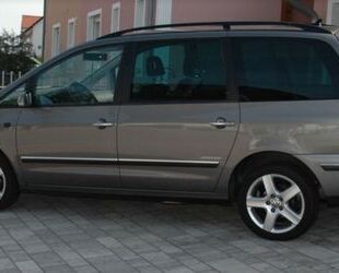 Toyota Sharan 