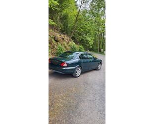 Mitsubishi X-Type 