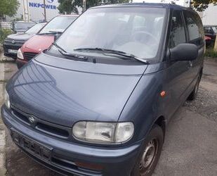 Nissan Serena Gebrauchtwagen