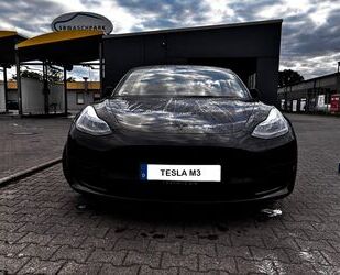 Tesla Model 3 Gebrauchtwagen