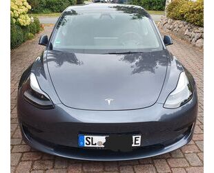 Tesla Model 3 Gebrauchtwagen