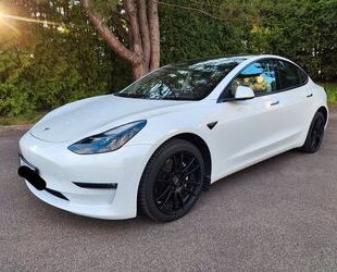 Tesla Model 3 Gebrauchtwagen