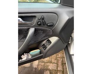 Hyundai 270 