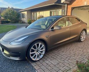 Tesla Model 3 Gebrauchtwagen