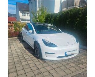 Tesla Model 3 Gebrauchtwagen