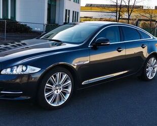 Jaguar XJ 
