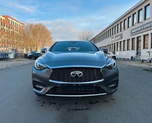 INFINITI Q30 Gebrauchtwagen