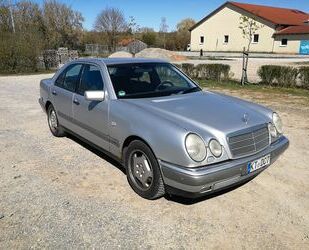 Mercedes-Benz E 240 Gebrauchtwagen