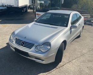 Hyundai C 180 