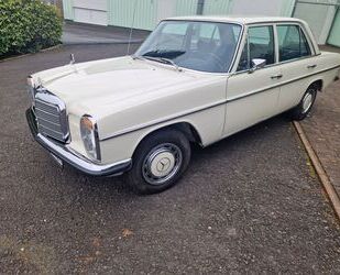Mercedes-Benz 220 Gebrauchtwagen
