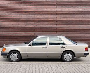 Mercedes-Benz 230 Gebrauchtwagen